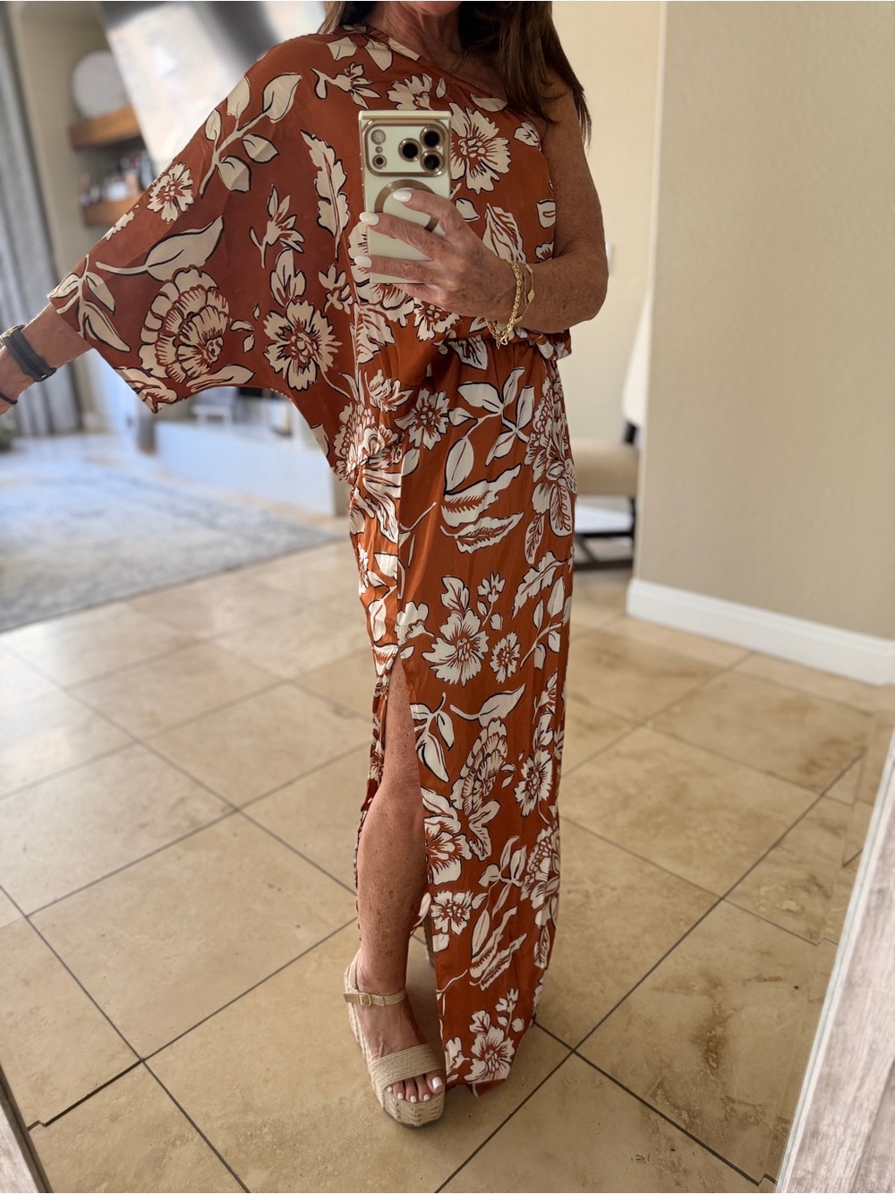 Rust Floral Maxi Dress with Side Slit and Relaxed Fit - Picture 5 of 13